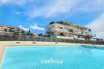 Apartment for sale in ANTIBES Les Combes - 3 rooms - 82 m&sup2; 