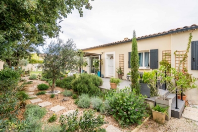 Maison à vendre à UZÈS  - 5 pièces - 140 m² 