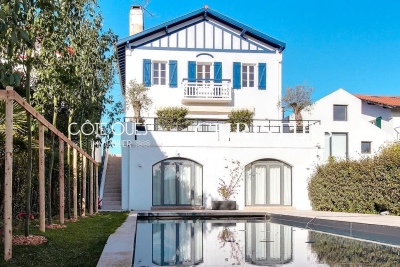 Maison &agrave; vendre &agrave; ST-JEAN-DE-LUZ  - 6 pi&egrave;ces - 200 m&sup2; 