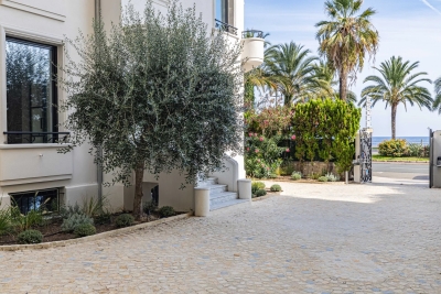 Bien à vendre à NICE Le Ray-Gravier-Dunant - 9 pièces - 248 m² 