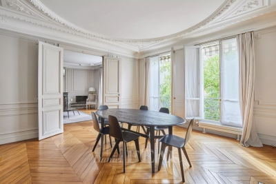Appartement &agrave; vendre &agrave; PARIS 7EME  - 4 pi&egrave;ces - 117 m&sup2; 