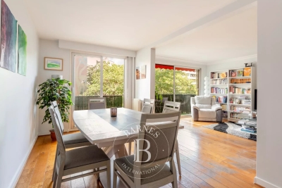 Appartement à vendre à PARIS 18EME Charonne - 4 pièces - 92 m² 