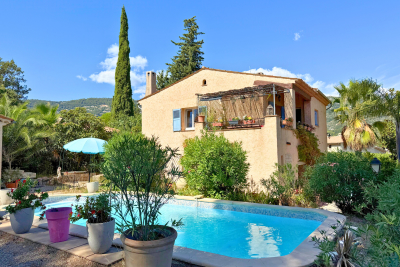 Maison &agrave; vendre piscine jardin manosque 