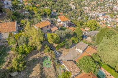 Maison à vendre à NICE Saint-Nicolas - 5 pièces - 153 m² 