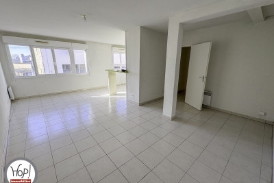 Appartement &agrave; vendre &agrave; CASTILLON-LA-BATAILLE  - 3 pi&egrave;ces - 67 m&sup2; 