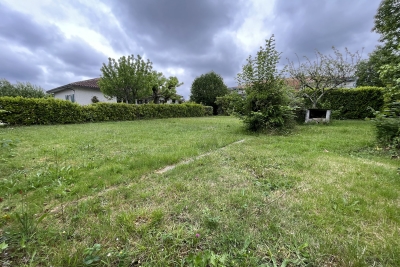 terrain à vendre à MARCHEPRIME   - 826 m² 