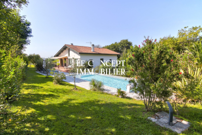 Maison à vendre à ARBONNE  - 8 pièces - 215 m² 