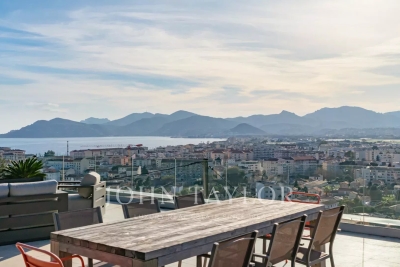 Maison à vendre à CANNES La Badine - 5 pièces - 170 m² 