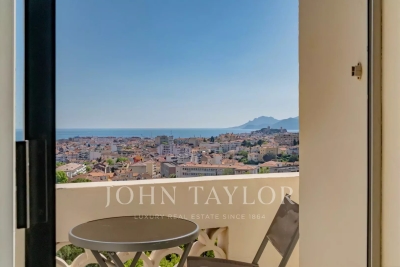 Appartement &agrave; vendre &agrave; CANNES  - 4 pi&egrave;ces - 147 m&sup2; 