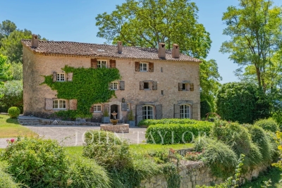 Maison à vendre à FAYENCE  - 11 pièces - 340 m² 