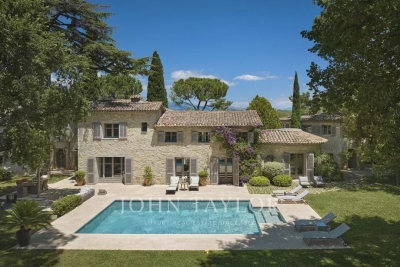 House for sale in MOUGINS  - 9 rooms - 500 m² 