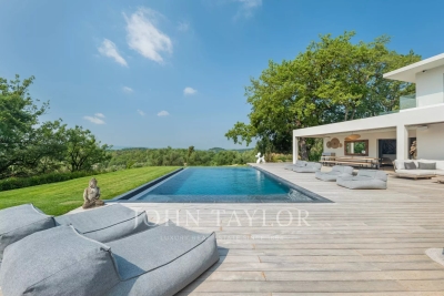 Maison &agrave; vendre &agrave; OPIO   - 332 m&sup2; 