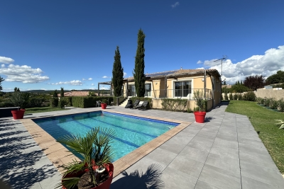 Maison à vendre belle vue piscine gard 