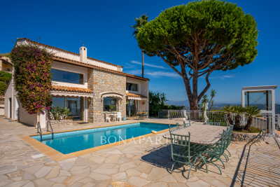 Maison à vendre plain pied et vue mer alpes maritimes 