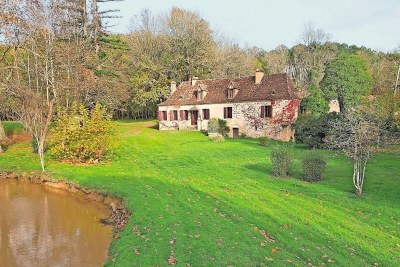 Maison &agrave; vendre &agrave; BERGERAC Temniac - 15 pi&egrave;ces - 360 m&sup2; 