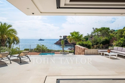 Maison à vendre à THÉOULE-SUR-MER  - 12 pièces - 420 m² 