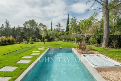 House for sale in VALBONNE  - 5 rooms - 319 m&sup2; 