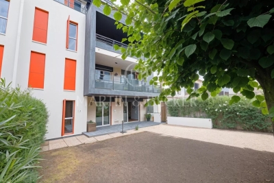 Apartment for sale in ANTIBES  - 3 rooms - 56 m&sup2; 