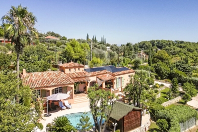 Maison à vendre plain pied et vue mer alpes maritimes 