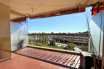 Appartement à louer à CAGNES-SUR-MER Le Roc Fleuri-Capitou (Jeanne d'Arc) - 3 pièces - 84 m² 