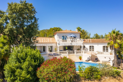 Maison à vendre à ST-CYR-SUR-MER Rayol-Canadel-sur-Mer - 7 pièces - 263 m² 