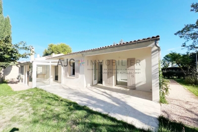 Maison à vendre à EYRAGUES  - 5 pièces - 844 m² 