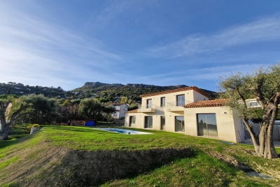 Maison &agrave; vendre &agrave; VENCE  - 5 pi&egrave;ces - 151 m&sup2; 