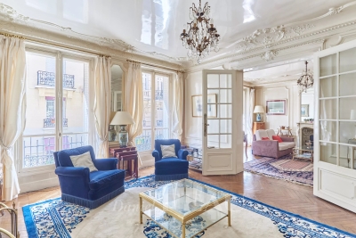 Appartement à vendre à PARIS 17EME Les Halles 5 - 5 pièces - 146 m² 