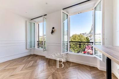 Apartment for sale in PARIS 8EME Les Archives 1 - 2 rooms - 28 m² 