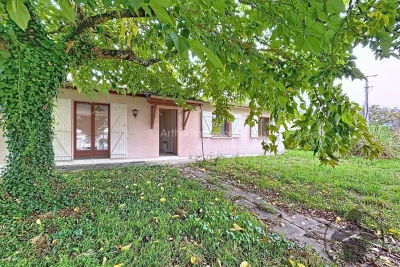 Maison à vendre à ST-SEURIN-SUR-L'ISLE  - 4 pièces - 97 m² 