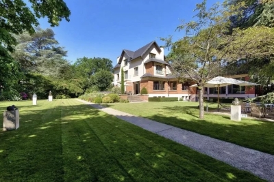 Maison à vendre à GARCHES Guy Moquet - 10 pièces - 650 m² 