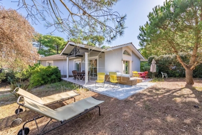 House for sale in PYLA-SUR-MER  - 10 rooms - 223 m² 