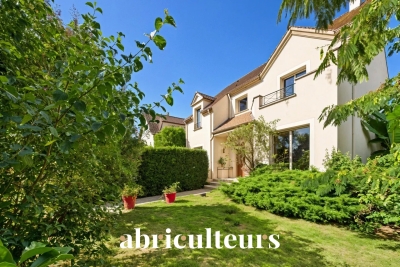 Maison à vendre à EPINAY SOUS SENART  - 5 pièces - 132 m² 