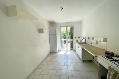 Appartement à louer à ST-CANNAT La Grognarde - 3 pièces - 100 m² 