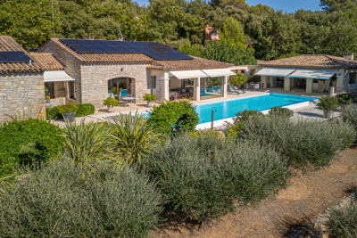 Maison à vendre à FLAYOSC  - 8 pièces - 300 m² 