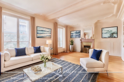 Appartement à vendre à COURBEVOIE Mederic - 5 pièces - 113 m² 