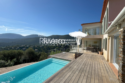 Maison &agrave; vendre &agrave; LA CROIX-VALMER  - 7 pi&egrave;ces - 200 m&sup2; 
