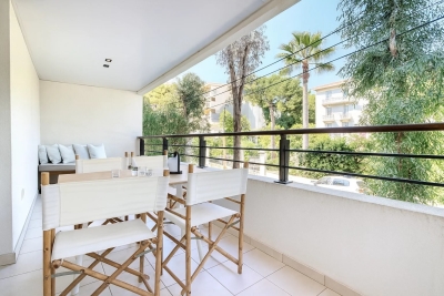 Apartment for sale in CANNES Cap-d'Ail - 2 rooms - 43 m&sup2; 