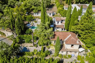 House for sale in ST-PAUL-DE-VENCE  - 15 rooms - 445 m&sup2; 