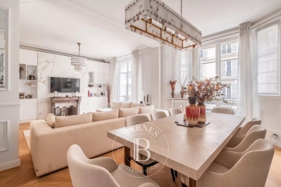 Appartement &agrave; vendre &agrave; PARIS 7EME Saint-Thomas d'Aquin 7 - 5 pi&egrave;ces - 127 m&sup2; 