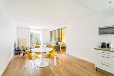 Apartment for sale in PARIS 3EME Les Archives 1 - 2 rooms - 49 m² 