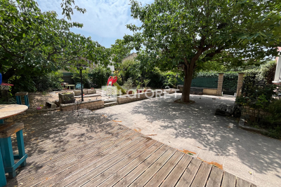 Maison &agrave; vendre &agrave; L'ISLE-SUR-LA-SORGUE  - 5 pi&egrave;ces - 116 m&sup2; 