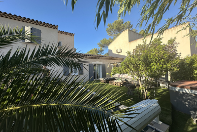 Maison à vendre à ROCBARON Rayol-Canadel-sur-Mer - 7 pièces - 190 m² 