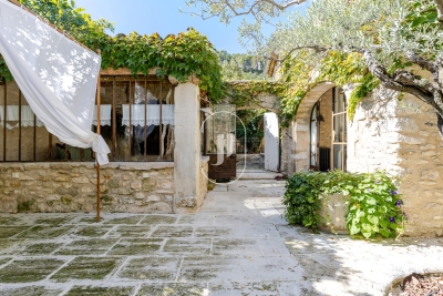 Maison à vendre à MÉNERBES Legue-Pous du Plan - 4 pièces - 140 m² 