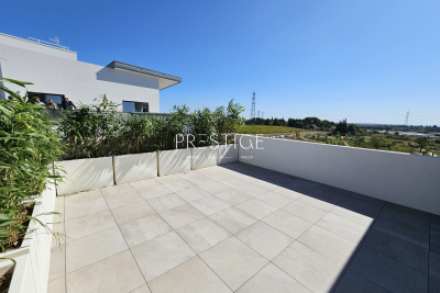 Appartement à vendre à ST-JEAN-DE-VEDAS  - 3 pièces - 84 m² 