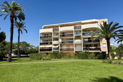 Appartement à vendre à ANTIBES  - 1 pièces - 25 m² 