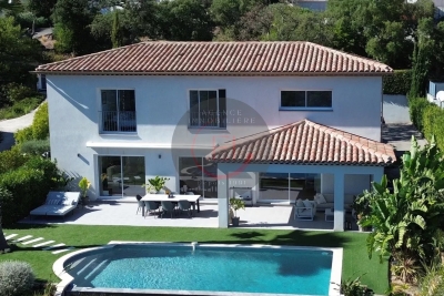 Maison à vendre à LES ADRETS-DE-L'ESTÉREL Vert Coteau - 7 pièces - 237 m² 