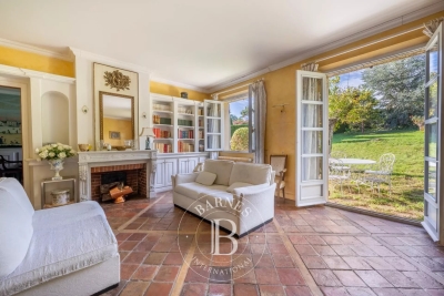 Maison à vendre à BOUGIVAL Jouars-Pontchartrain - 8 pièces - 318 m² 