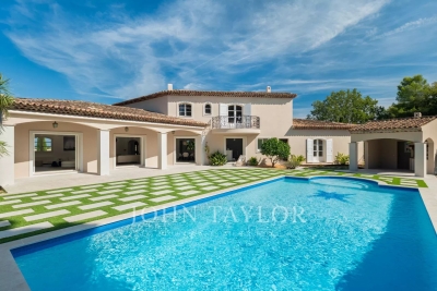 House for sale in VALBONNE  - 9 rooms - 442 m² 