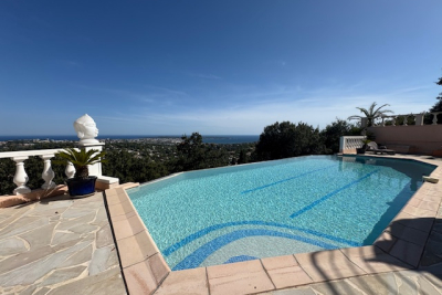 Maison à vendre à VALLAURIS  - 7 pièces - 500 m² 